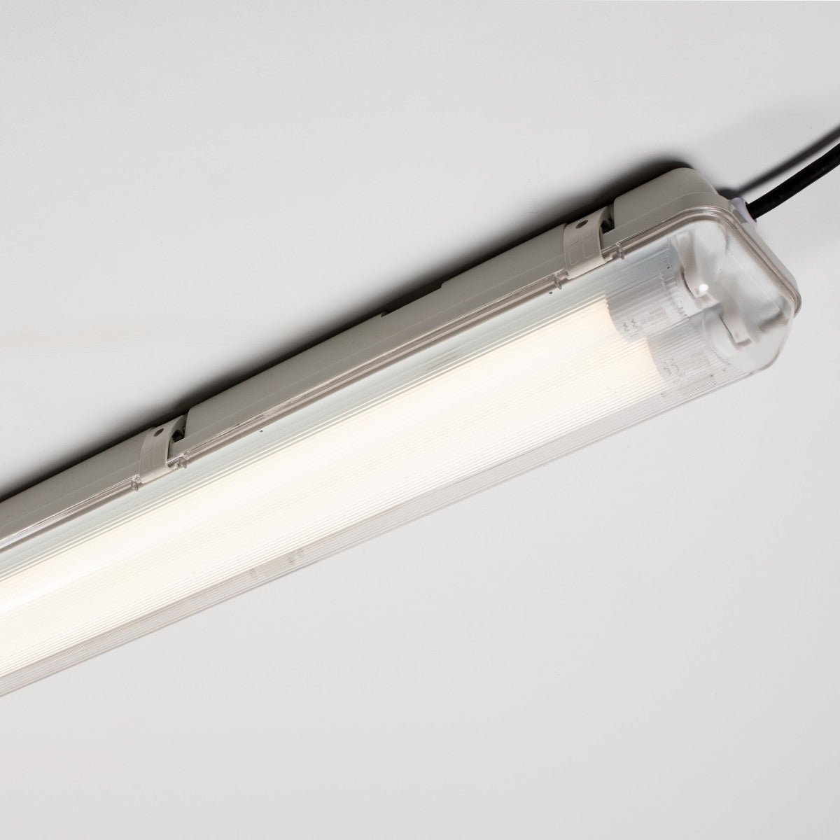 2 PACK - LED's Light LED TL Armatuur licht balk met sensor - incl Dubbele buis 2x14W 120cm 4000K Bewegingssensor en nachtsensor - Waterdicht - 150lm/w LED.nl