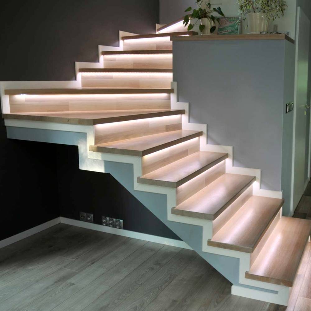 LED's Light Complete LED Trapverlichting Set - 15 treden x 80 cm - Lengte aanpasbaar - Warm wit licht Trapverlichting LED.nl