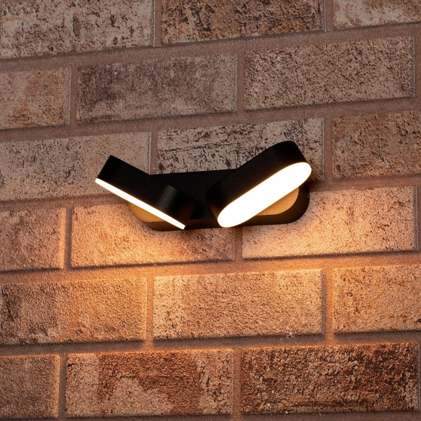2 pack LED's Light Dubbele LED Buitenlamp - Model Rieti - Warm wit - IP44 waterbestendig - Zwart Wandlampen LED.nl