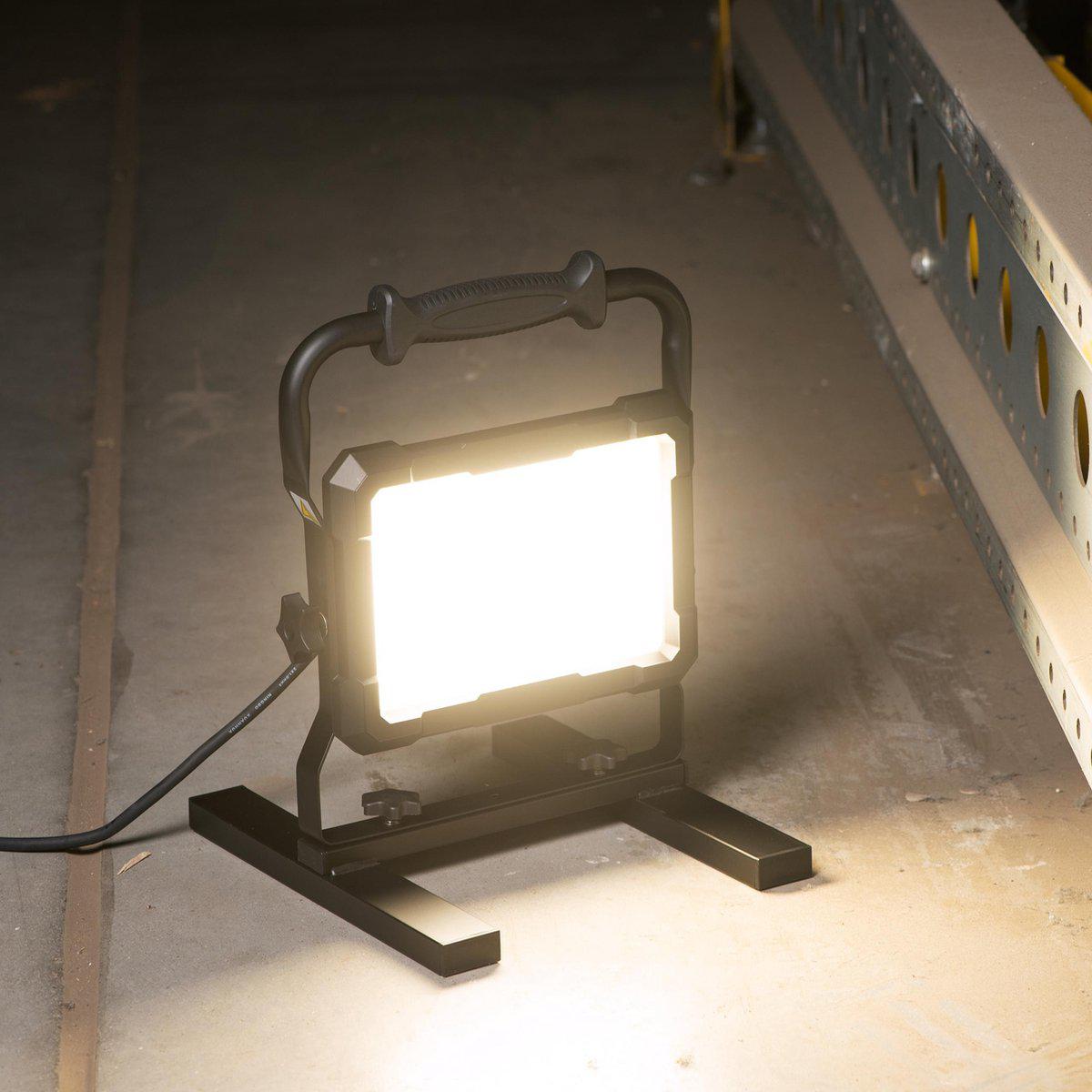 Professionele LED bouwlamp 100W – Rough Service Tested – 5 meter snoer – 9000 lumen – IP65 Bouwlampen LED.nl