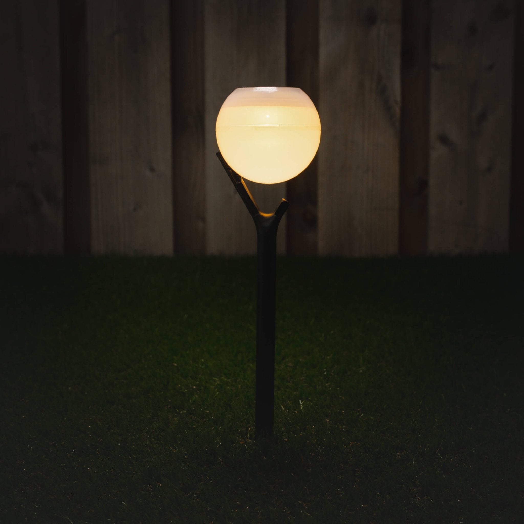 Solar LED Tuinlamp met sensor - Nice - Draadloos - Warm wit - Auto aan/uit - 40 cm Buitenlampen LED.nl