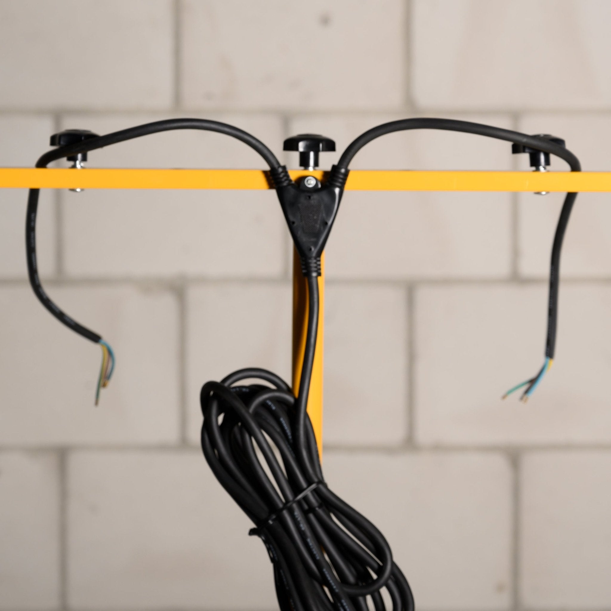 Universele buitenkabel 3-aderig met 2 uiteinden - 5 meter lang - EU plug - IP44 spatwaterdicht - H07RN-F 3G1.0 mm² Snoeren LED.nl
