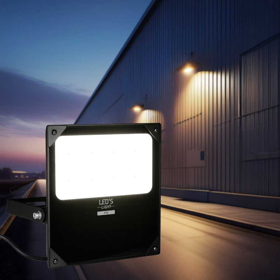 LED's Light Pro Professioneller LED-Fluter 18500 – 3 Lichtmodi – Wasserdicht – 100 Watt – Tageslichtsensor - lidstore.shop