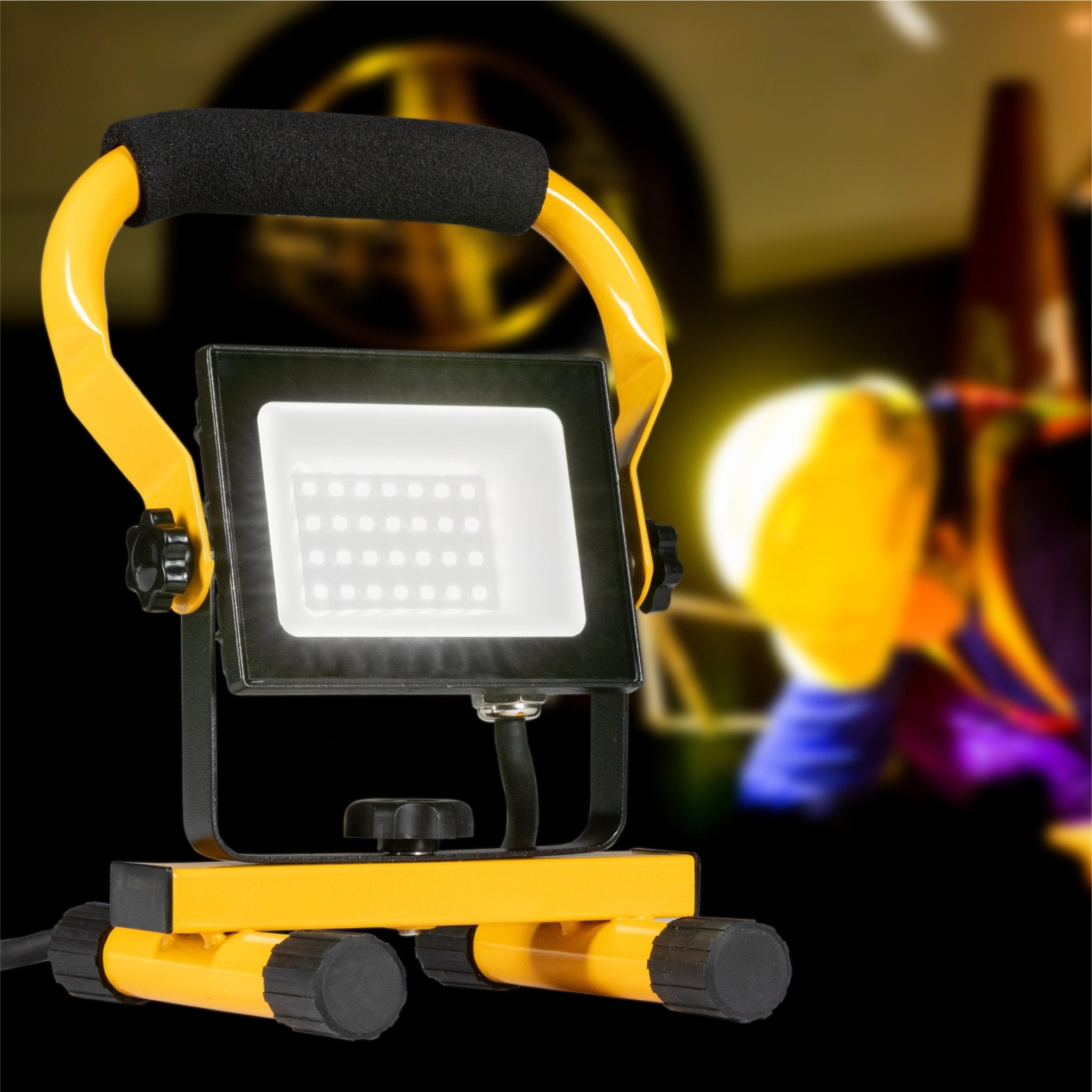 LED's Work Bouwlamp Werklamp 2000 - Verstelbare beugel - Waterdicht (IP65) - Zwart geel - Bedraad Werklampen LED.nl