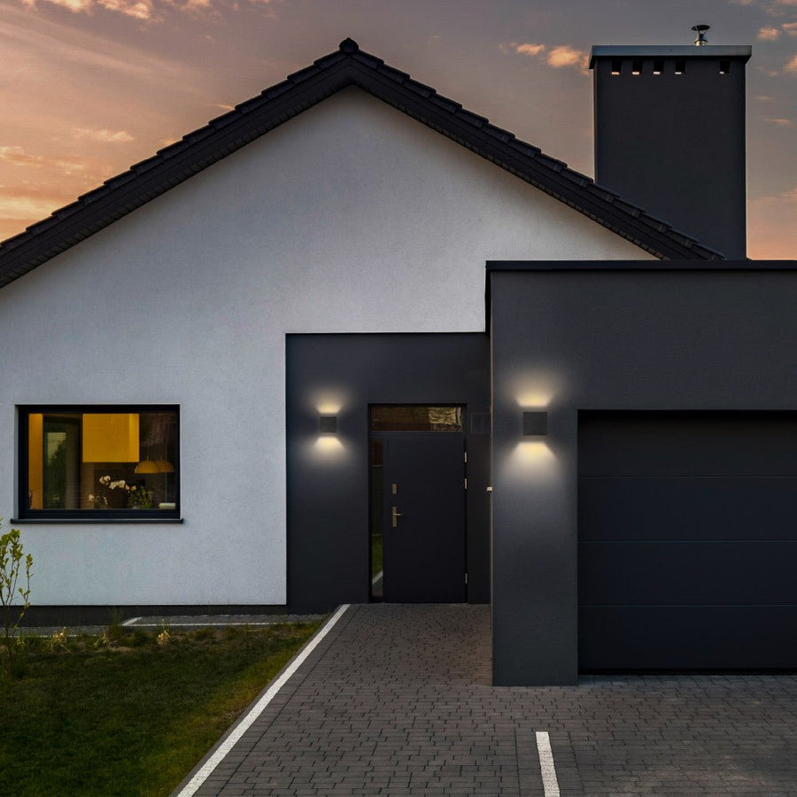 Lumo Qube Wandleuchte für den Außenbereich mit Lichtquelle – Wandleuchte – 380 lm, 1800 K – Schwarz – IP54 - lidstore.shop