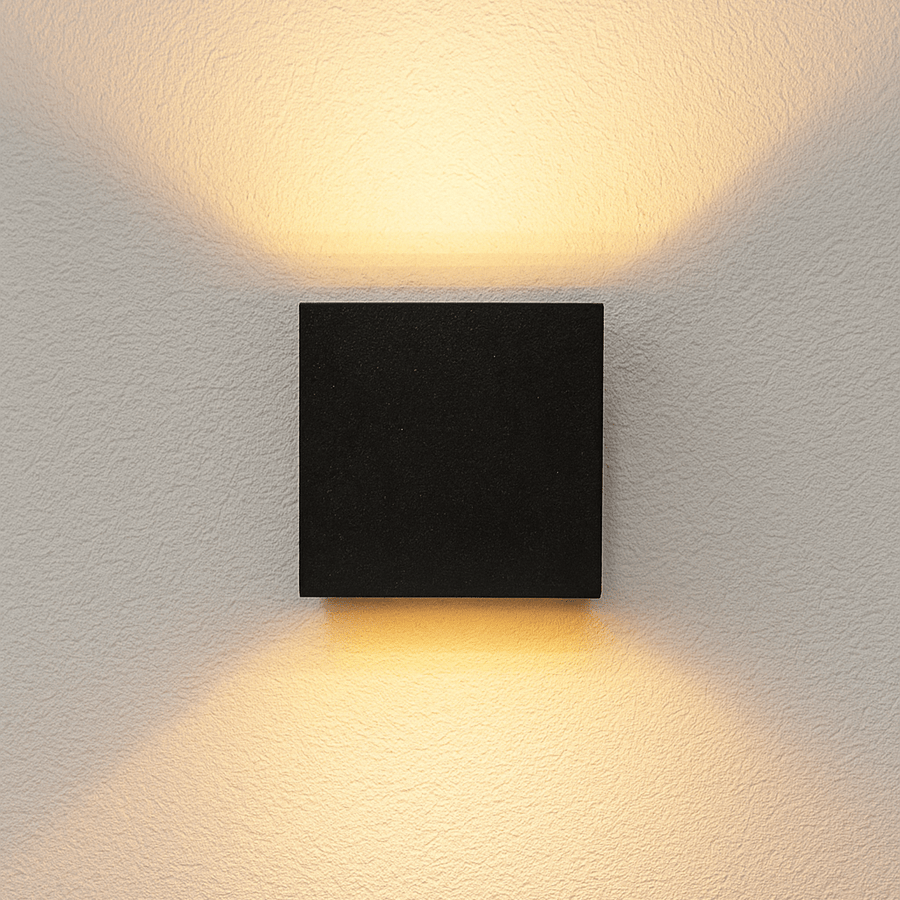 Lumo Qube Wandleuchte für den Außenbereich mit Lichtquelle – Wandleuchte – 380 lm, 1800 K – Schwarz – IP54 - lidstore.shop