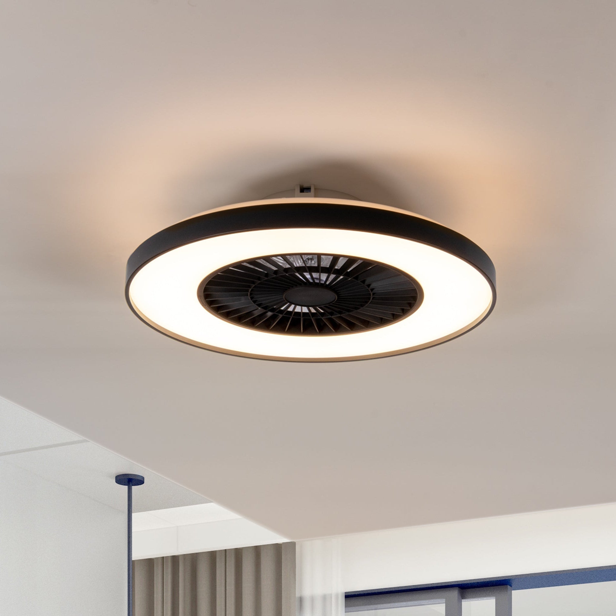 Proventa Premium Plafondventilator met lamp 60 cm - Zomer- en winterstand met afstandsbediening - Zwart Plafondventilatoren LED.nl