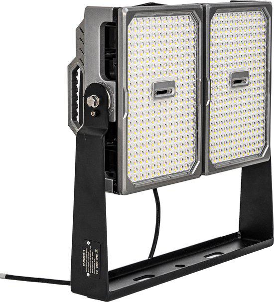 Ultra LED Floodlight 1000W - for construction sites, sports fields and stadiums - 155000 lumens - IP66 - LED.nl