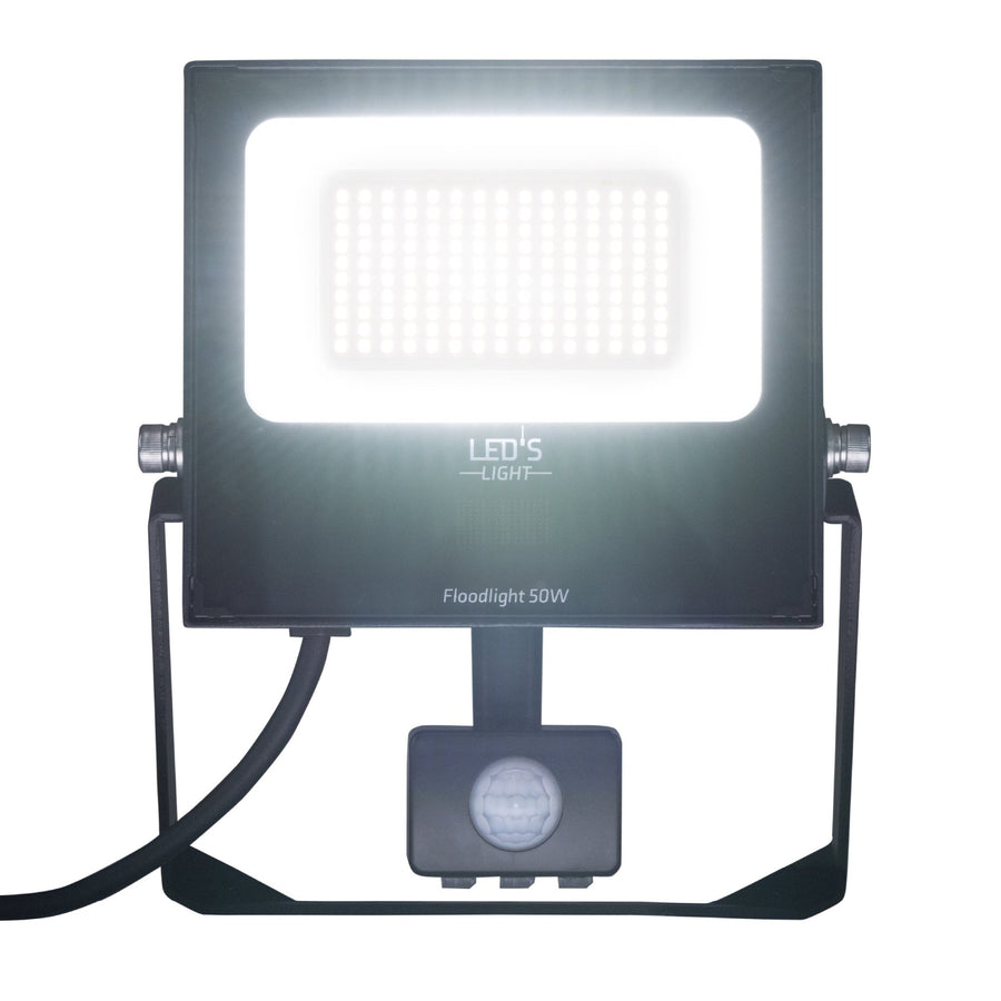 UltraFlood LED Floodlight 50W with Motion Sensor and Daylight Sensor - Tiltable - 8000 Lumen - IP65  - LED.nl