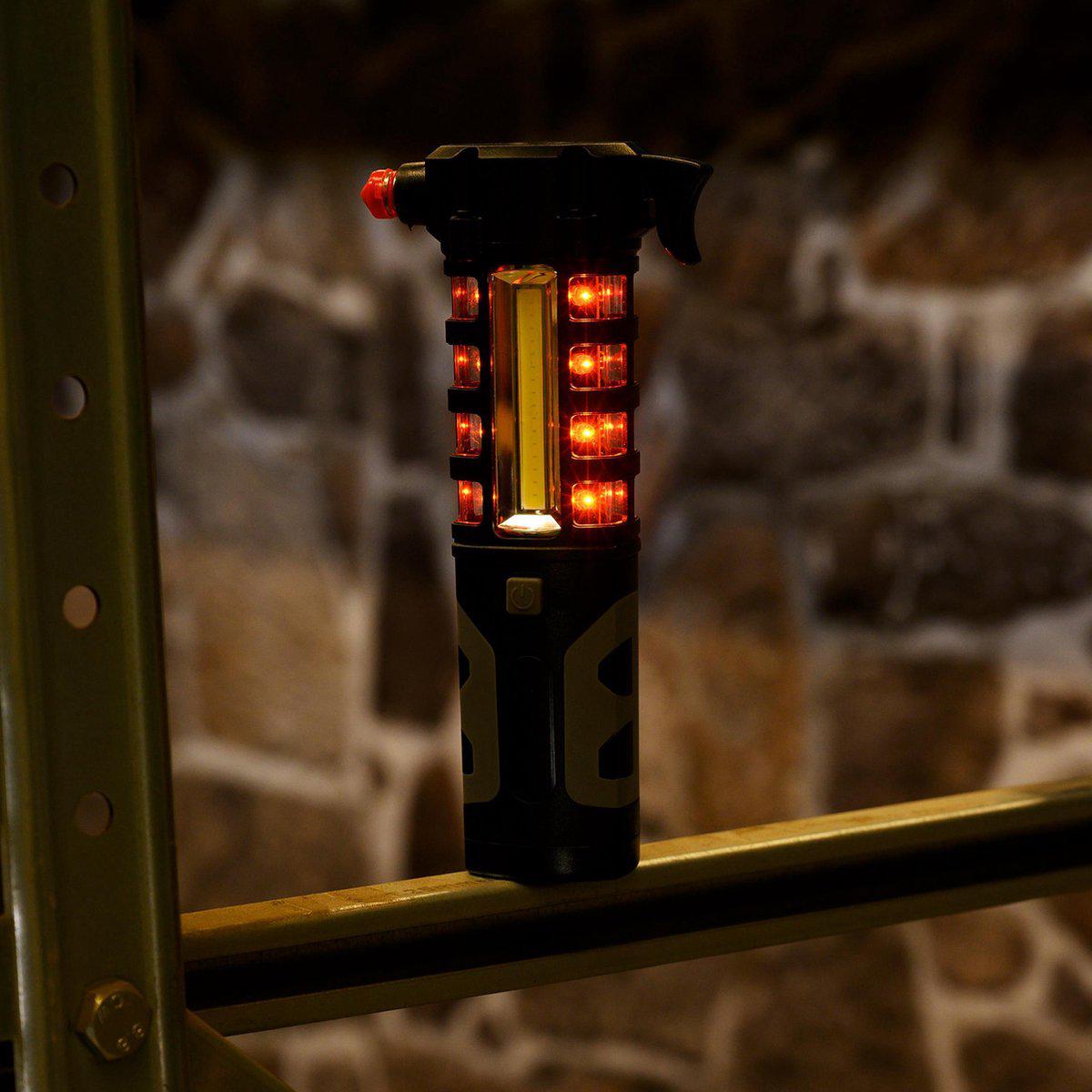 LED's Light 3-in-1 Noodverlichting - Ideaal voor in de auto - Oplaadbaar en draadloos - 2 lichtpunten - 300 Lumen Noodverlichting LED.nl