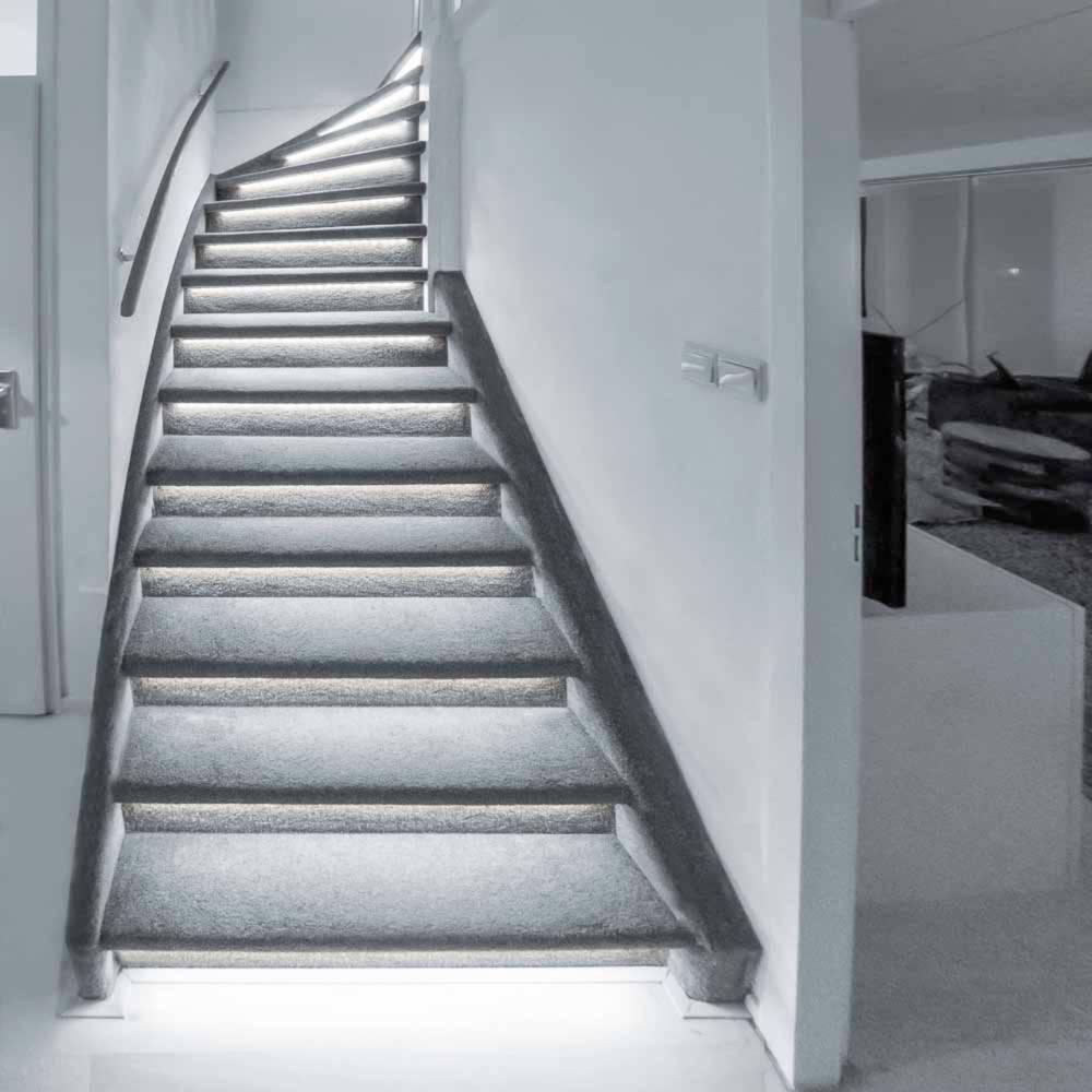 LED's Light Complete LED Trapverlichting set - 15 treden x 80 cm - Lengte aanpasbaar - Koud wit licht Trapverlichting LED.nl