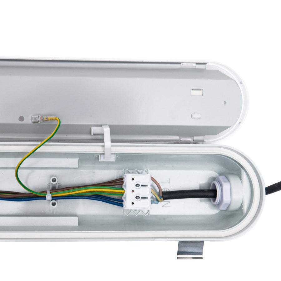 4er-PACK – LED's Light Pro Philips Koppelbare LED TL Leuchte 150 cm – 40 W – Energielabel B – Dimmbares Licht – 7200 lm – 180 lm/W – IP65 – 4000 K – IK08 - lidstore.shop