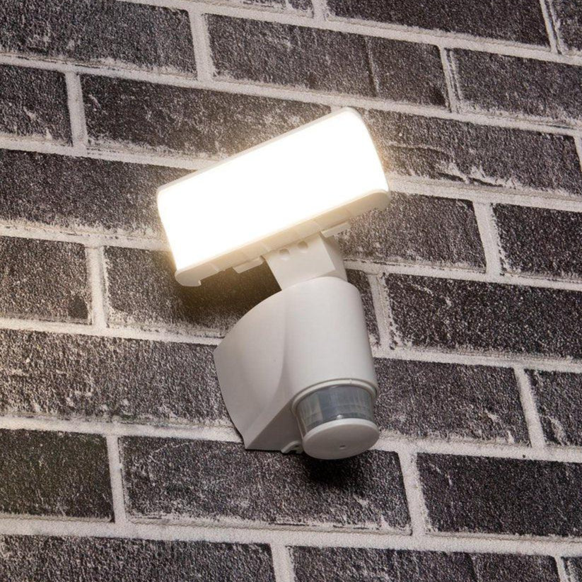 LED-Außenleuchte mit Bewegungssensor – Licht folgt Bewegung – neigbar – IP44 – Weiß - lidstore.shop