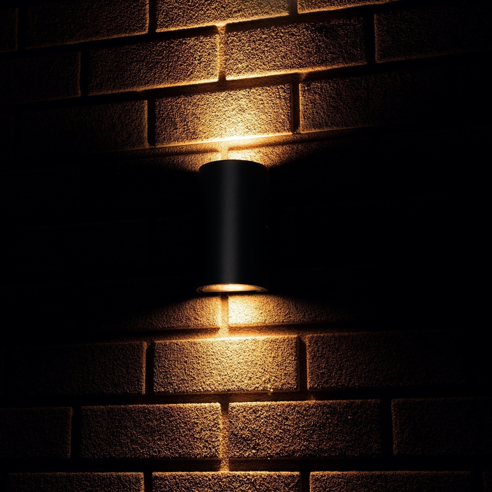 LED's Light LED Muurlamp Buiten - Halve cilinder met 2 lichtpunten - Model Siena - IP44 - Antraciet Wandlampen LED.nl