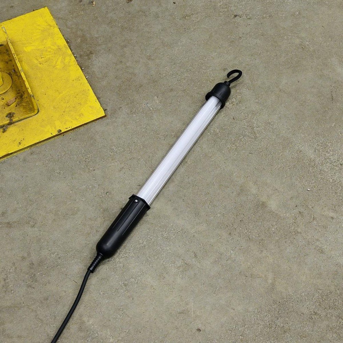 LED's Work Draagbare Werklamp 350 - 5 meter snoer - Inspectielamp met haak - Zwart Werklampen LED.nl