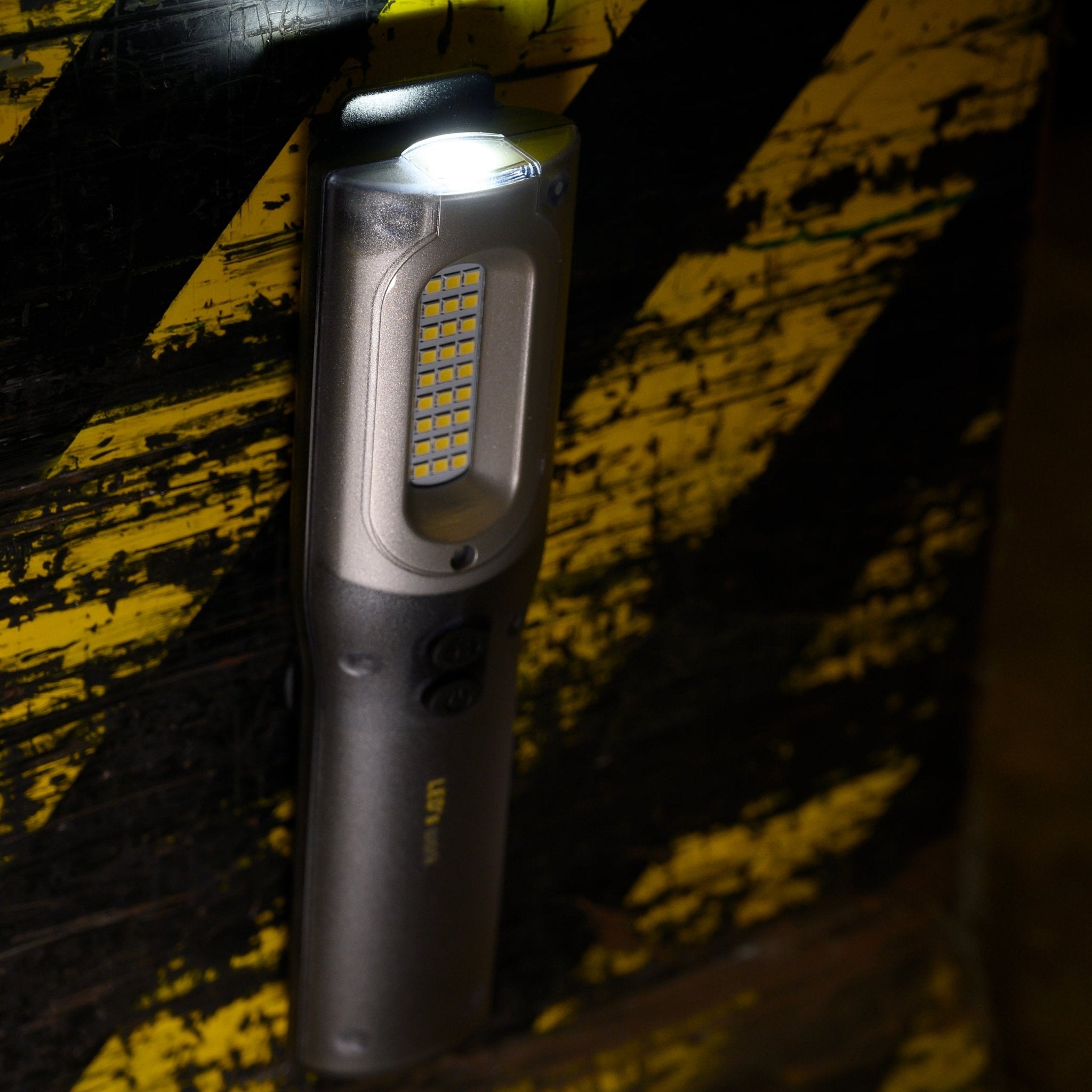 LED's Work Master LED Looplamp op Accu 1000 - Oplaadbaar & dimbaar - 2 lichtpunten Looplampen LED.nl
