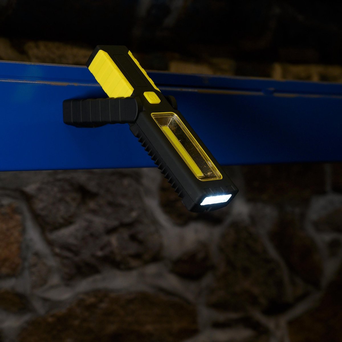 LED's Work Draagbare LED Looplamp 180 - Met magneet en haak - Werkt op batterijen Looplampen LED.nl