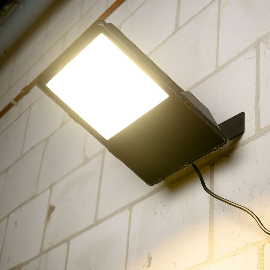 Premium LED Floodlight 150W - 30 Year Lifespan - IP66 Waterproof - 24000 lm - LED.nl