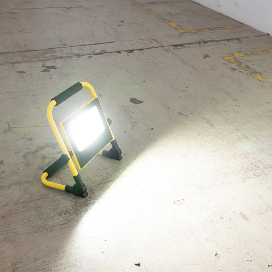 LED's Work Construction Lamp 1400 - Foldable &amp; Rotatable - Dust and water resistant - 20W - LED.nl