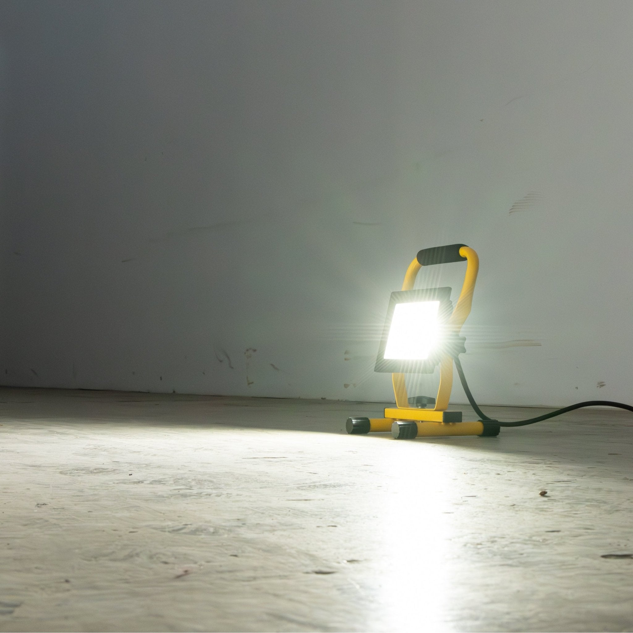 LED's Work 30W LED Werklamp Bouwlamp - Inklapbaar & Draaibaar - Stof- en waterbestendig - 2550 lm Lichtbronnen Led.nl