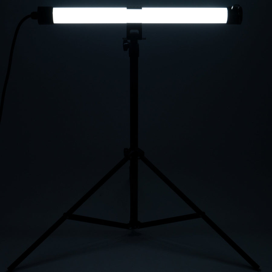 LED-Arbeitsleuchte auf Stativ 1500 - Höhenverstellbar bis 120 cm und drehbar - Leichtgewicht - 20W - lidstore.shop