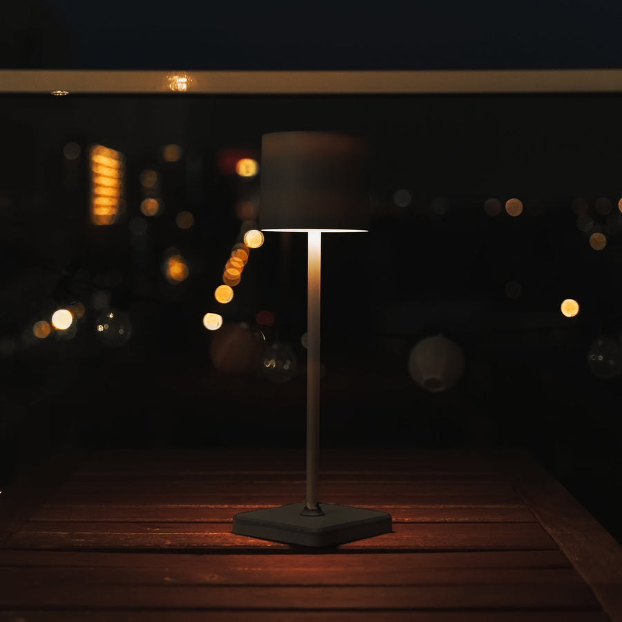 TouchDim Rechargeable LED Table Lamp - Dimmable by touch - Indoor and outdoor - Black - LED.nl