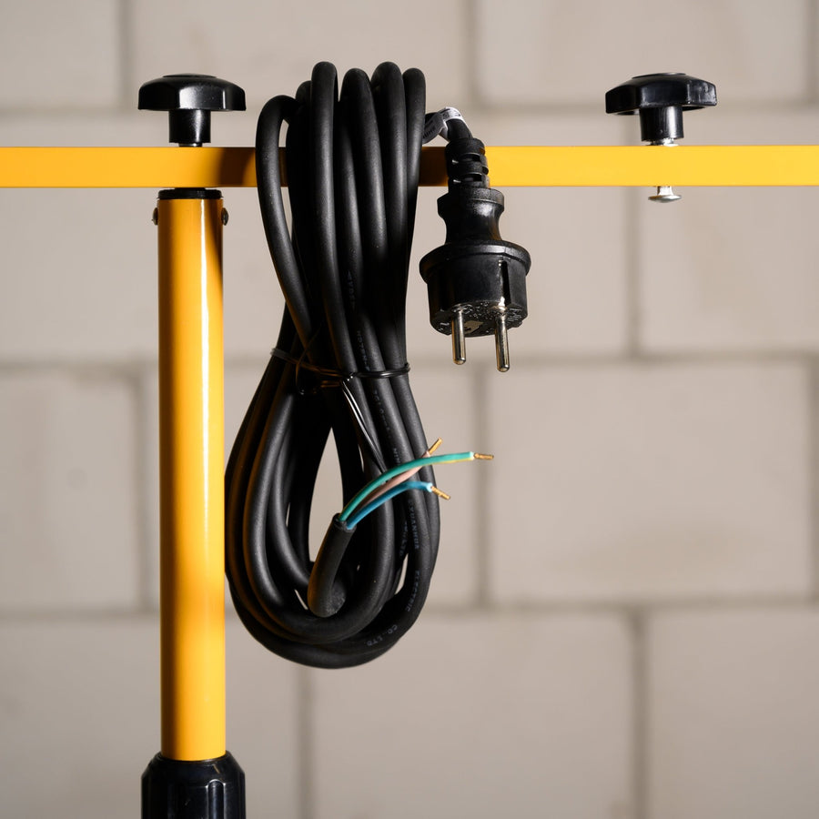 Universal outdoor cable 3-core with EU plug - 5 meters long - IP44 splash-proof - H07RN-F 3G1.0 mm² - LED.nl